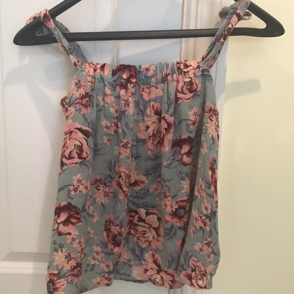 NWT Floral American Eagle tank